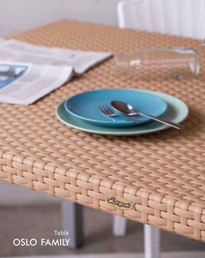 Mesa Oslo para exterior 95x95 en resina patron ratan
