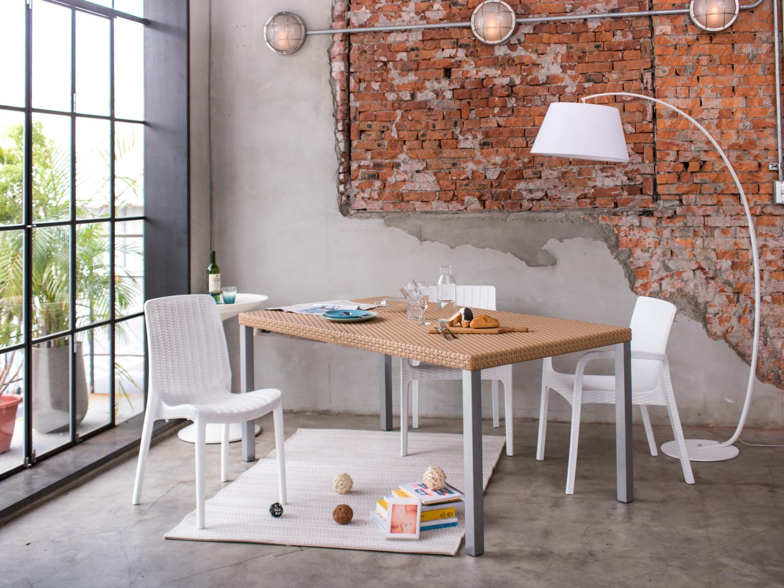 Mesa Oslo 95x175 resina patron tipo ratan