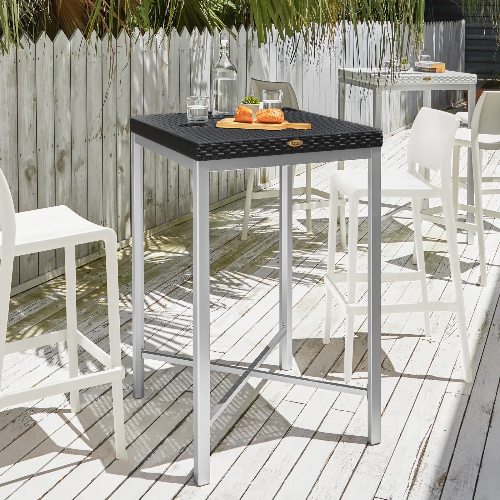 Mesa Russ Alta 68x68 cm resina patron tipo ratan